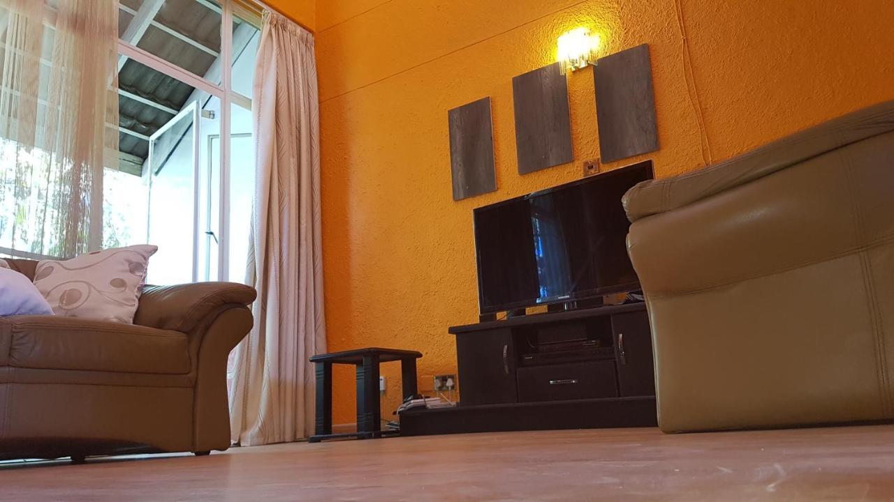 Lolo'S 1Bed Apt-Best Location-2Balconies Harare Exteriér fotografie